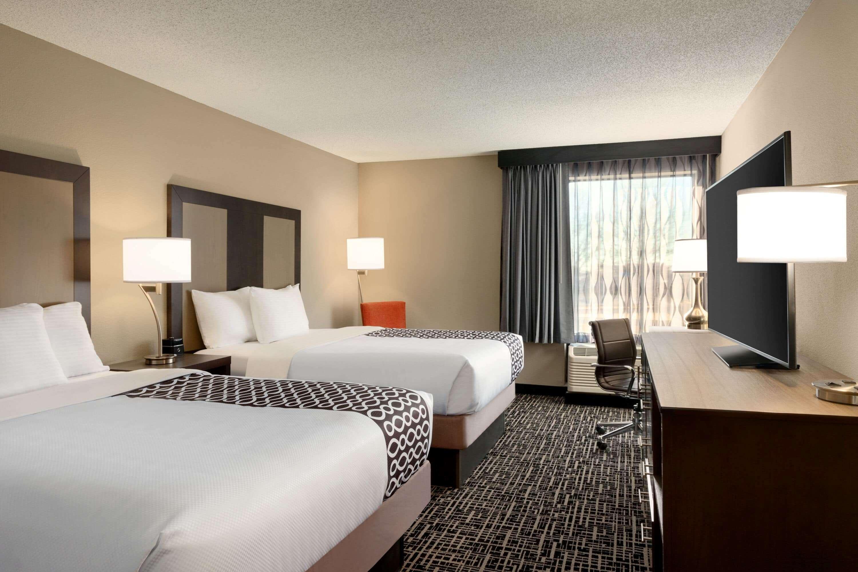 La Quinta Inn & Suites By Wyndham St Louis Route 66 Windsor Springs Eksteriør billede