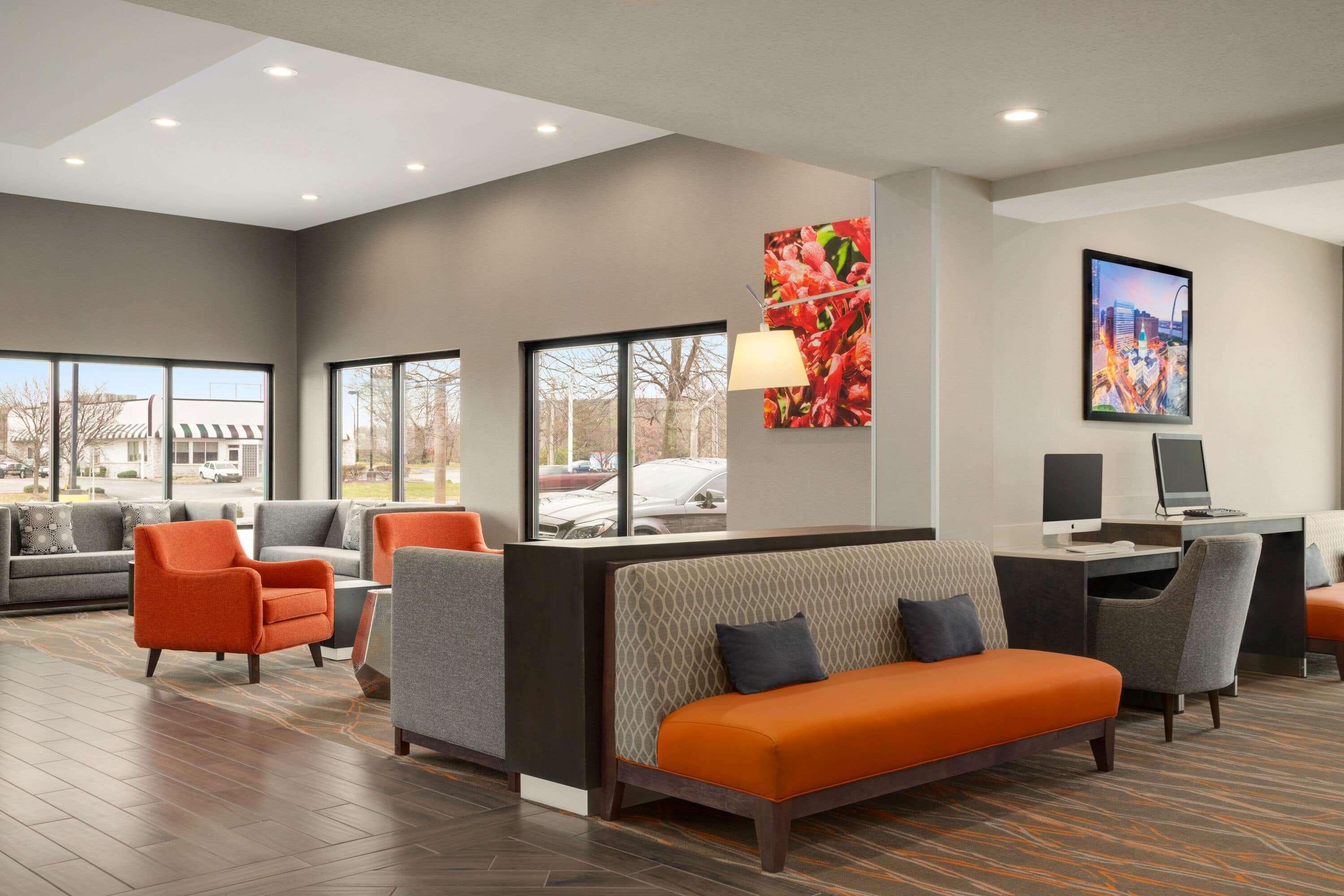La Quinta Inn & Suites By Wyndham St Louis Route 66 Windsor Springs Eksteriør billede
