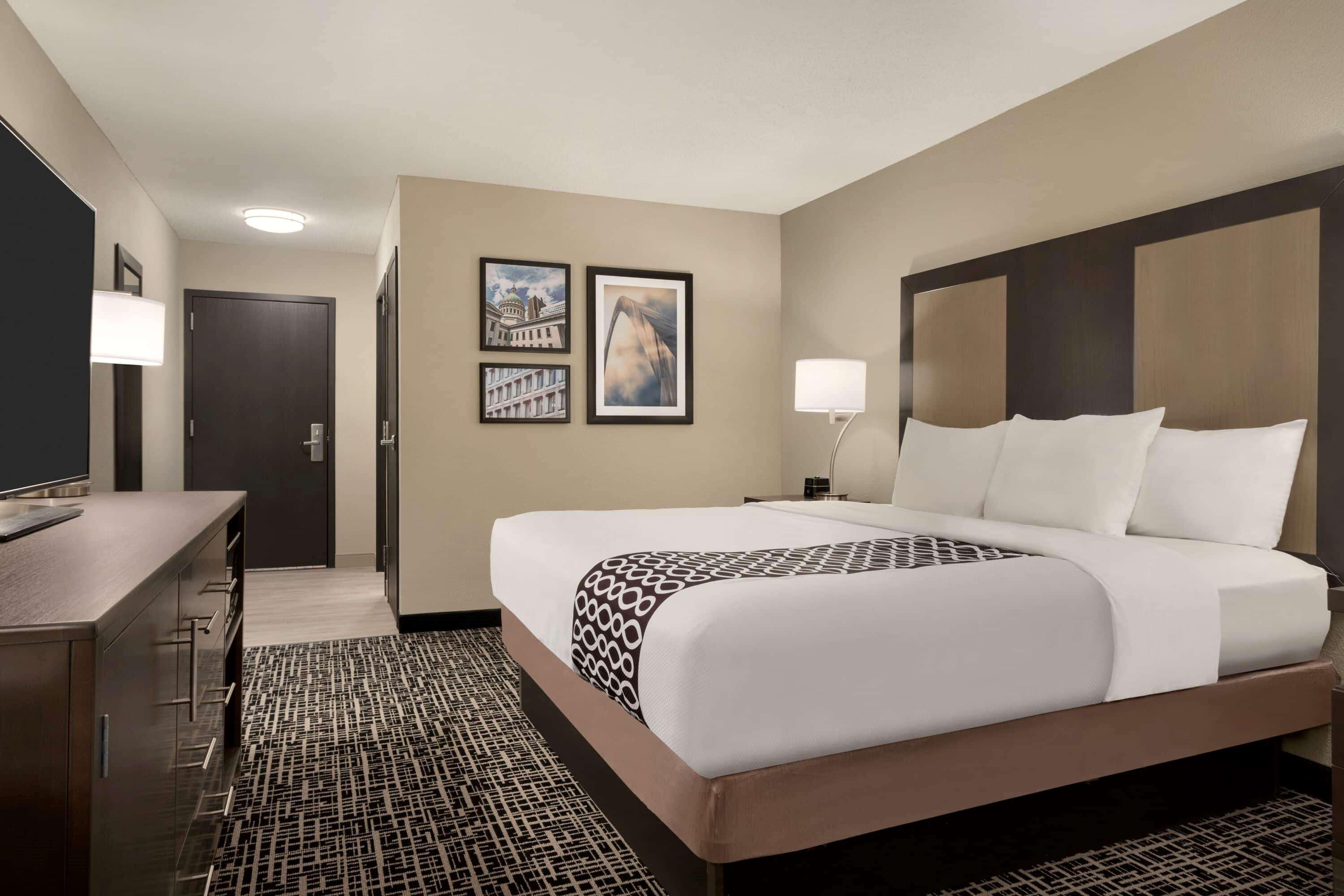 La Quinta Inn & Suites By Wyndham St Louis Route 66 Windsor Springs Eksteriør billede