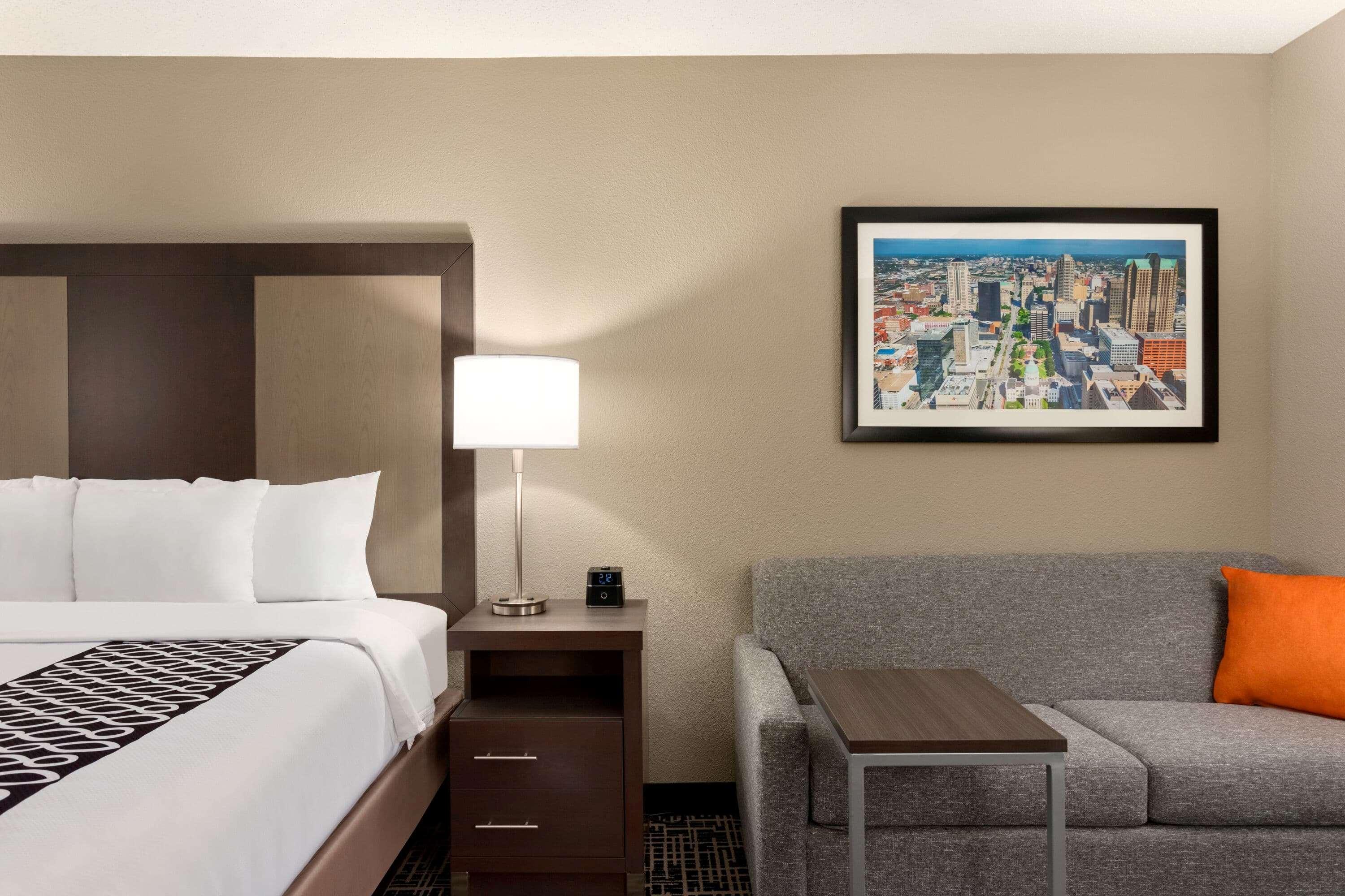 La Quinta Inn & Suites By Wyndham St Louis Route 66 Windsor Springs Eksteriør billede
