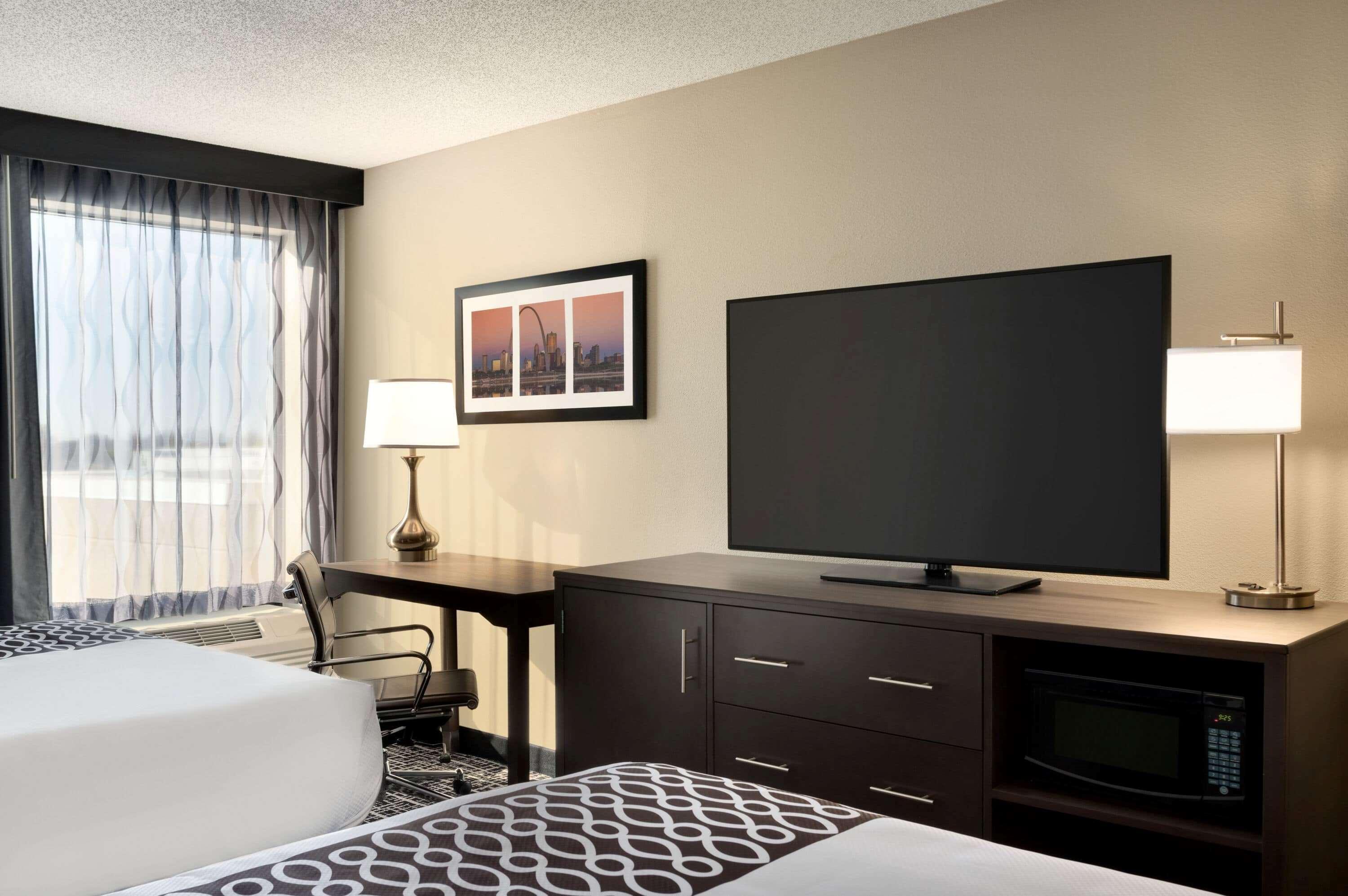 La Quinta Inn & Suites By Wyndham St Louis Route 66 Windsor Springs Eksteriør billede