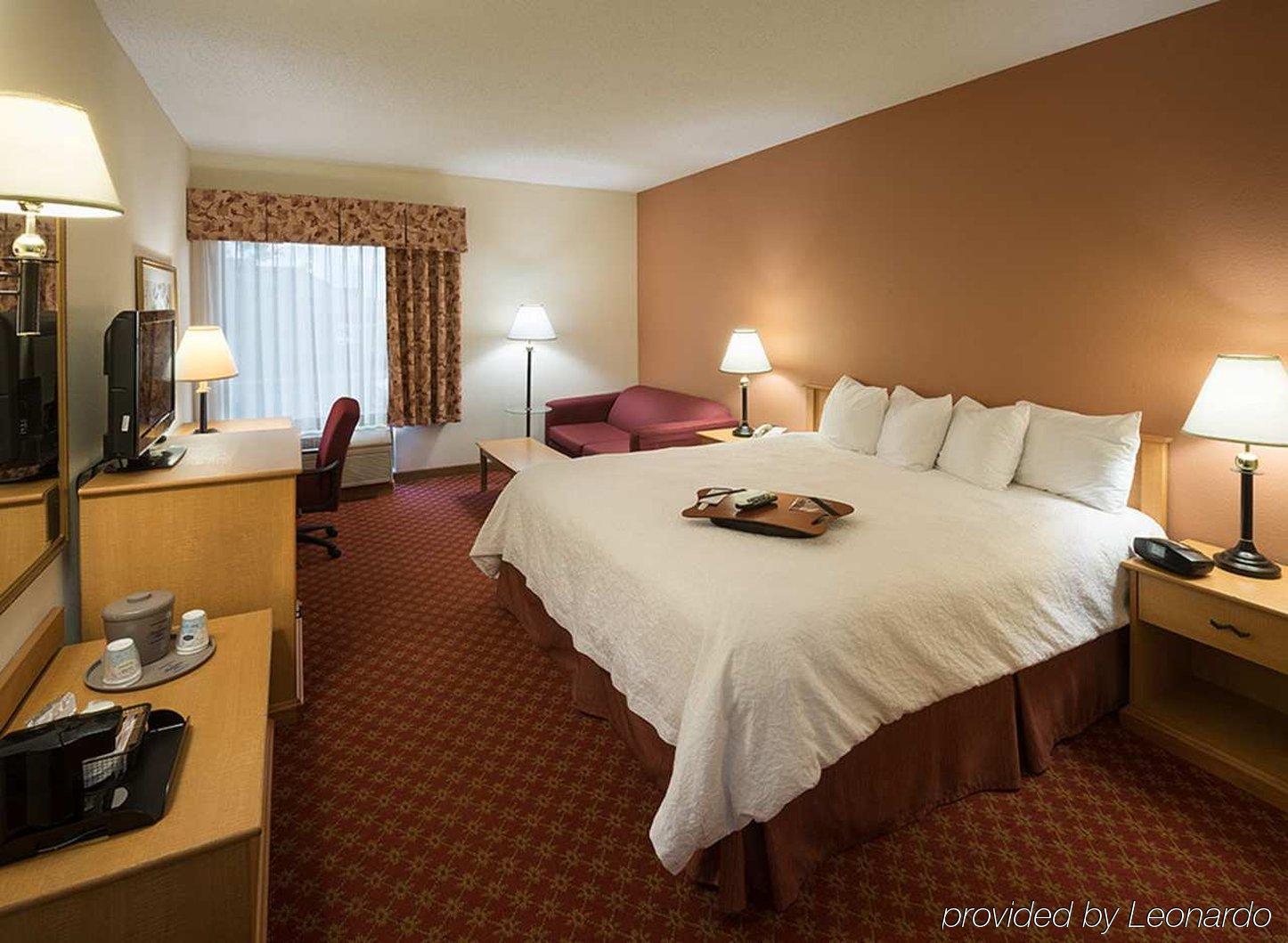 La Quinta Inn & Suites By Wyndham St Louis Route 66 Windsor Springs Eksteriør billede